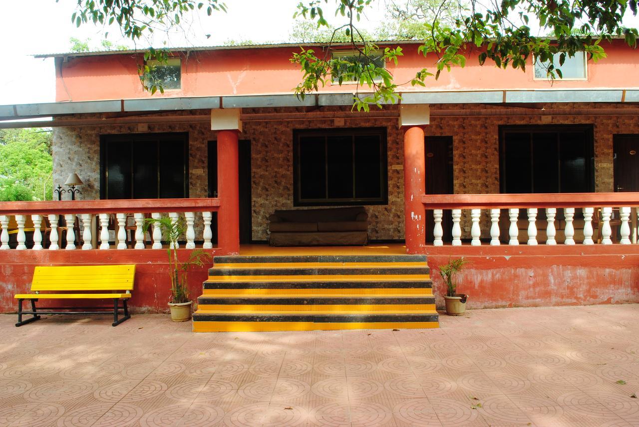 Neetas Shanti Villa Mahabaleshwar Room photo